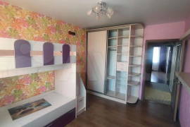 3-к. квартира, 76 м², 3/10 эт.